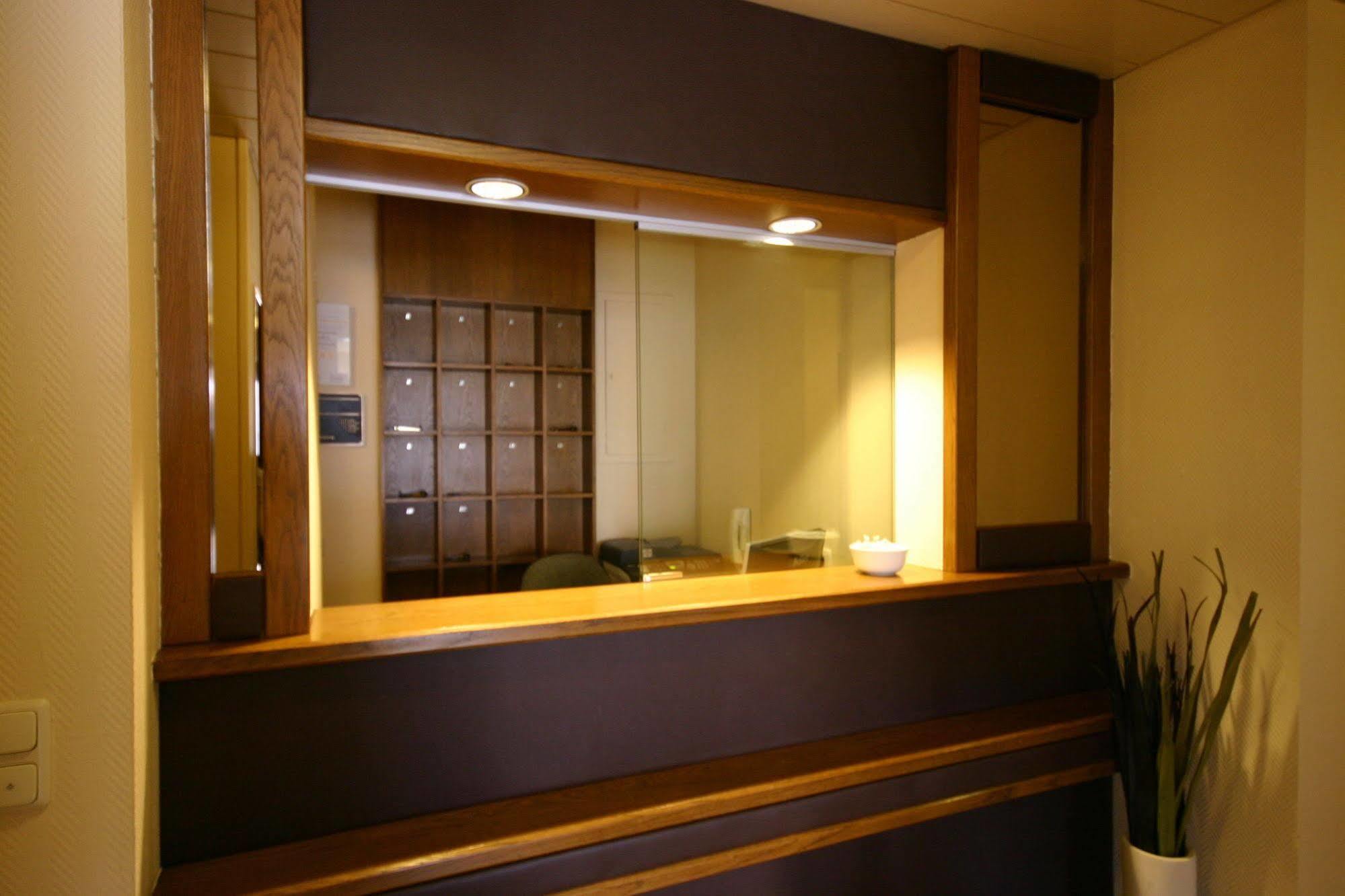 Hotel Augsburg Langemarck Eksteriør bilde